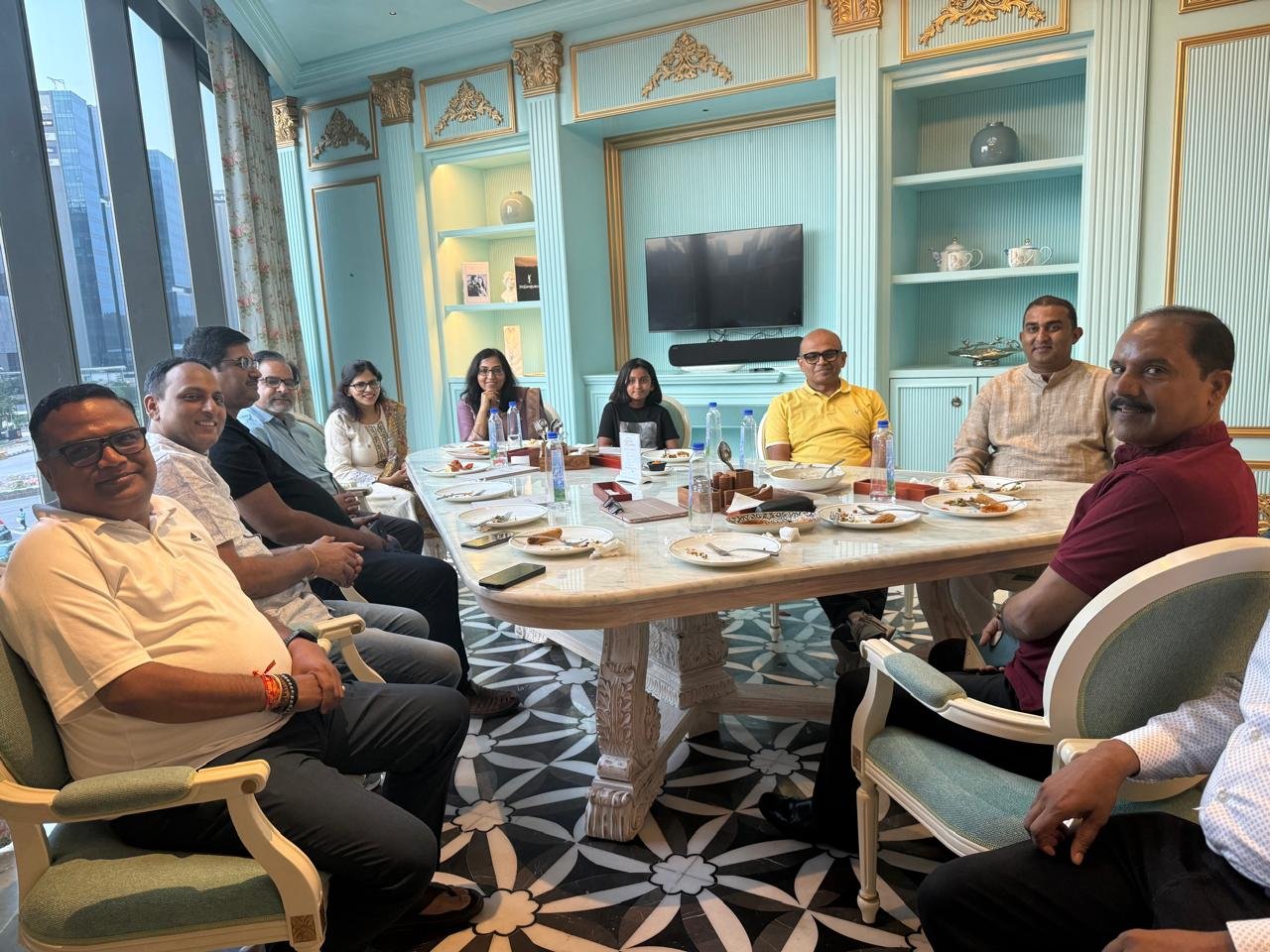 Meeting photo 7